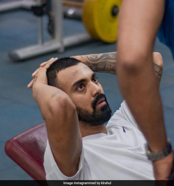 Indian cricket player KL Rahul doing exercise